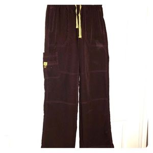 Brown Wonder Wink 4 Stretch Scrub Pants